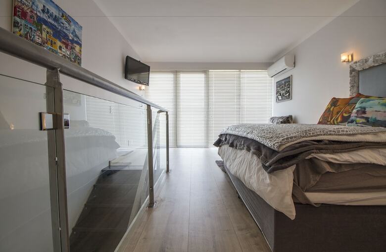 Aparthotel Trendy 1-br City Center Apt