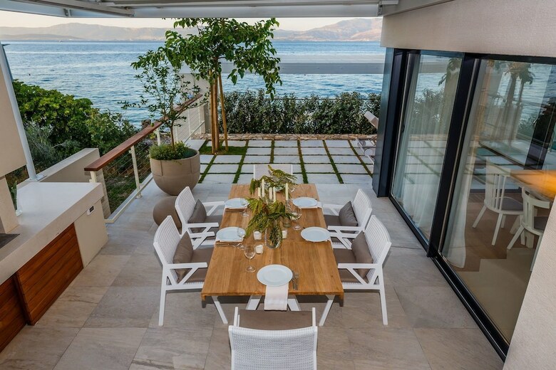 Apartamentos Omega Villas Complex