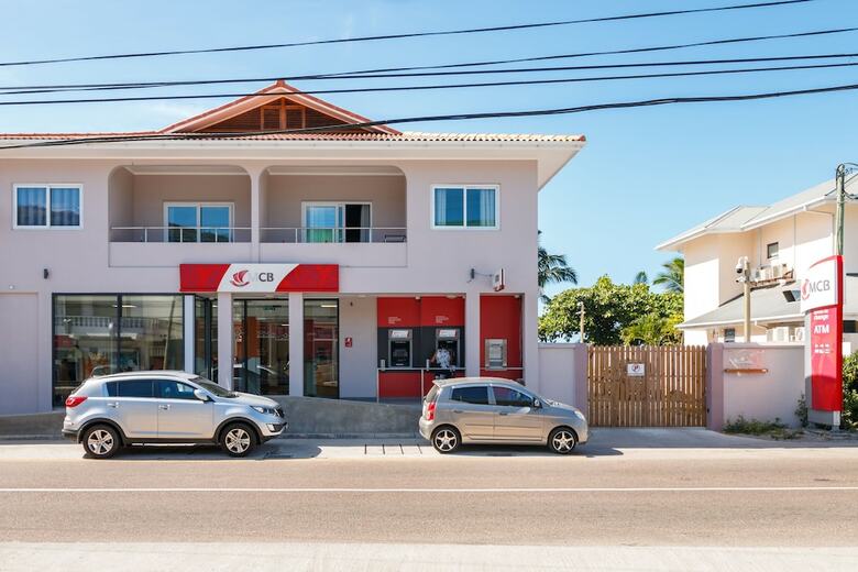Apartamentos Shanaz Beachside Retreat