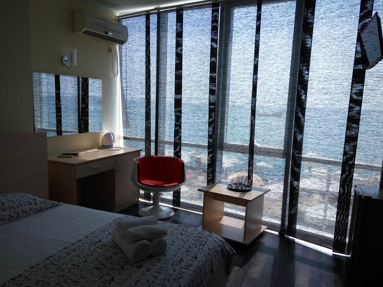 Hotel Laza Hall