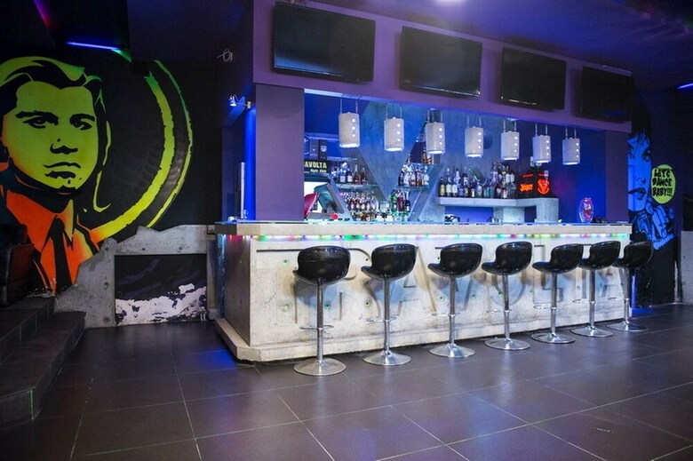 Hotel Laza Hall
