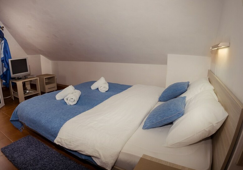 R-club Old Town Apartments
