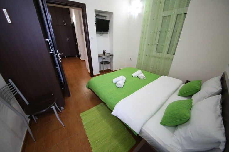 R-club Old Town Apartments