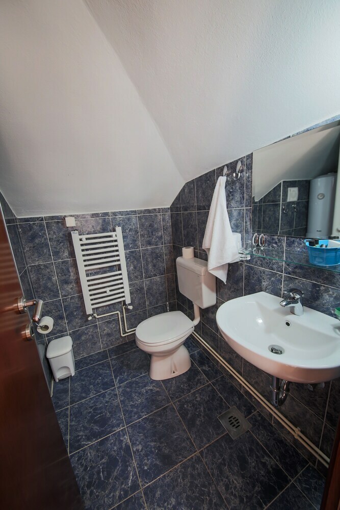 R-club Old Town Apartments