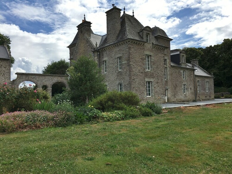 Hotel Ch�teau De La Ville Voisin