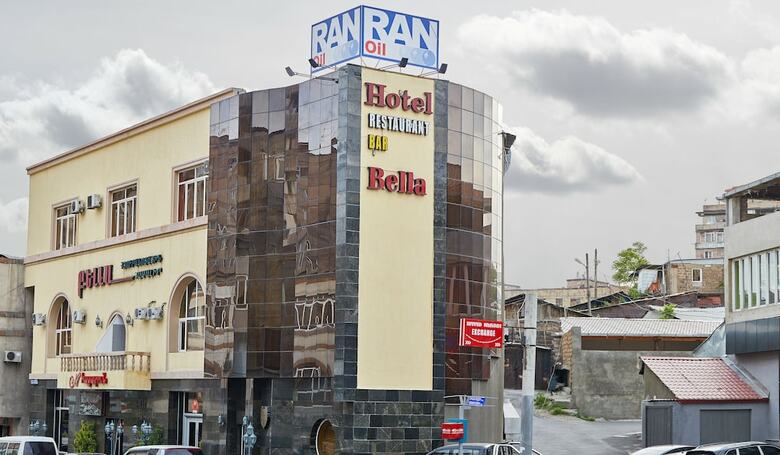 Bella Hotel