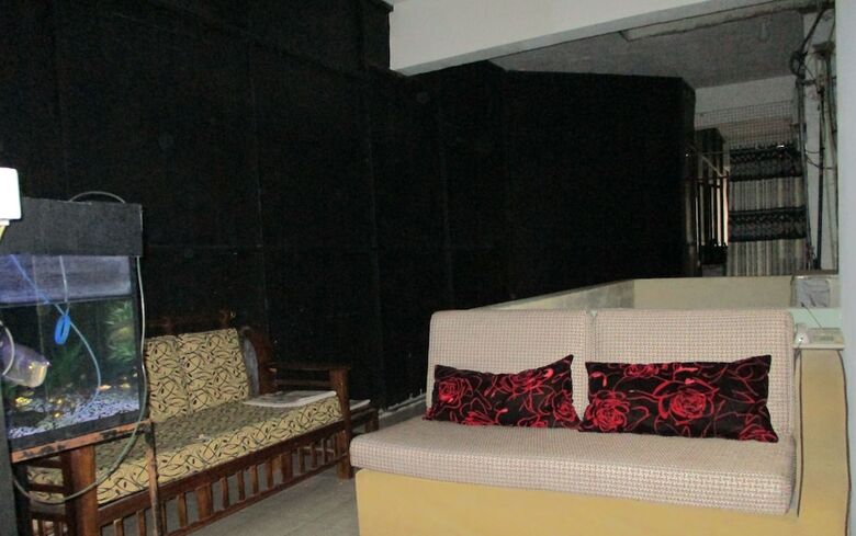 City Hotel