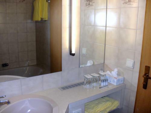Hostal Gasthof Landhotel Gr�ner Baum