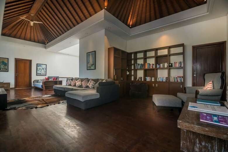 Villa Kaira