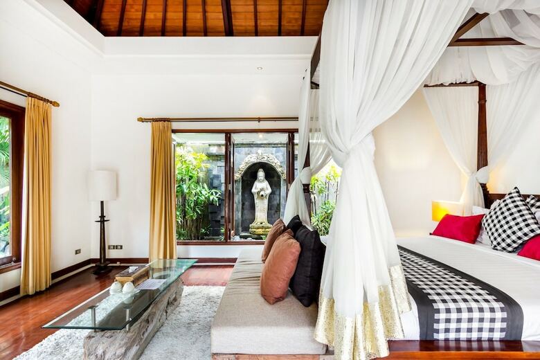 Villa Kaira