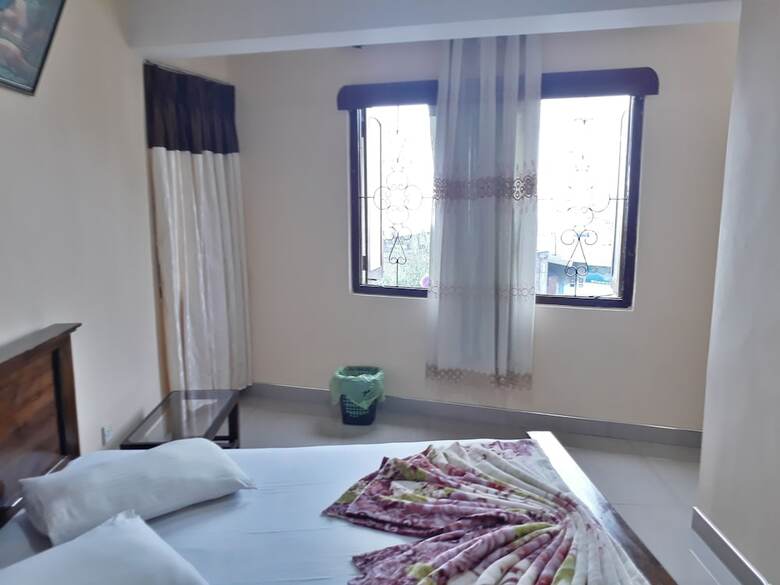 Hotel Lakshan View Resort