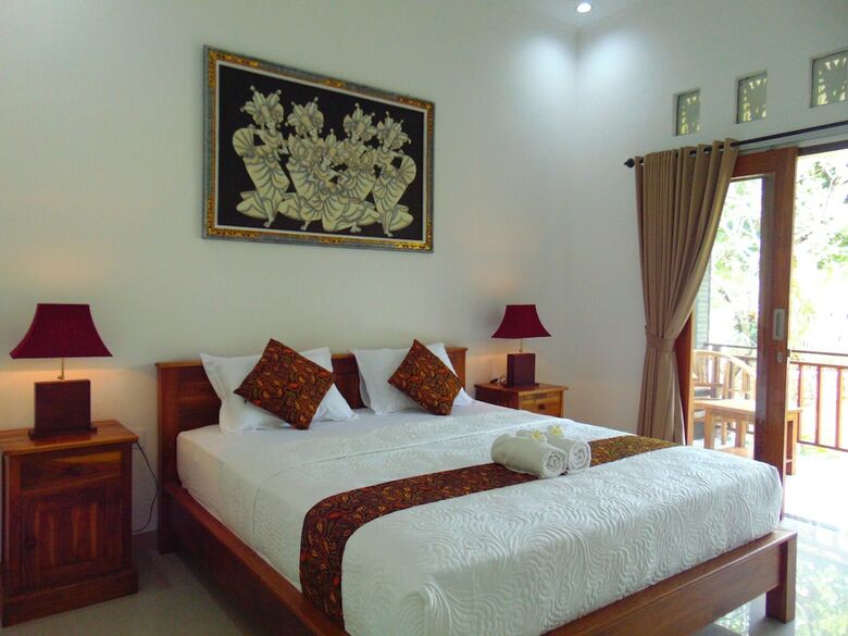 Hotel Arumanis Homestay