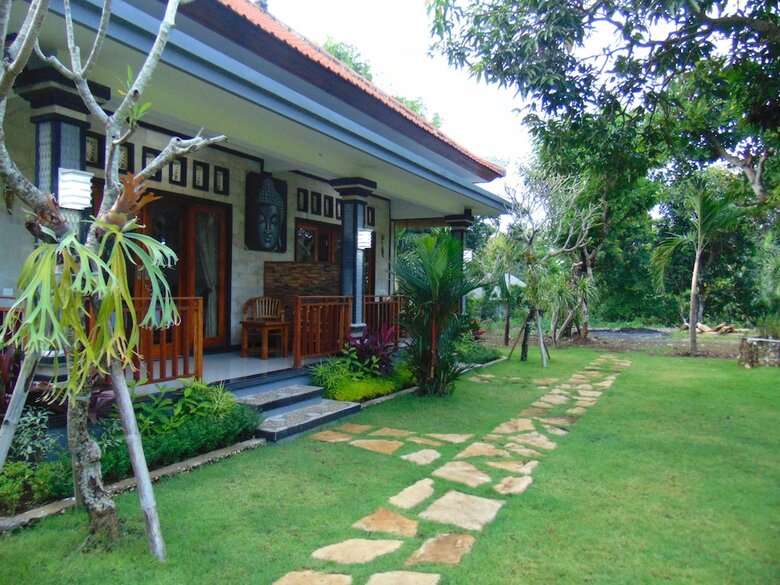 Hotel Arumanis Homestay