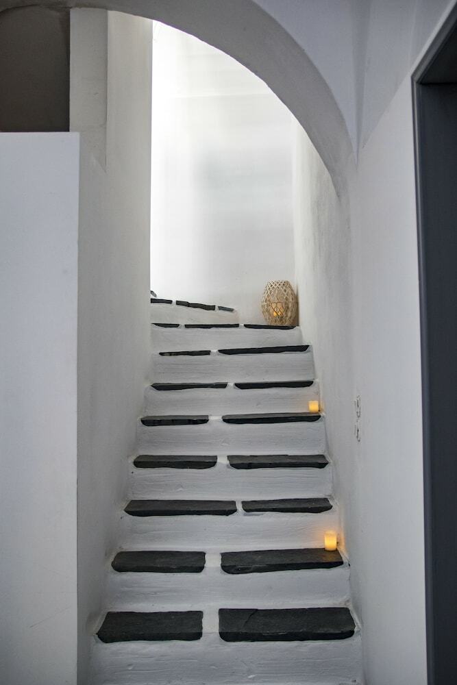 Mascot Boutique Hotel