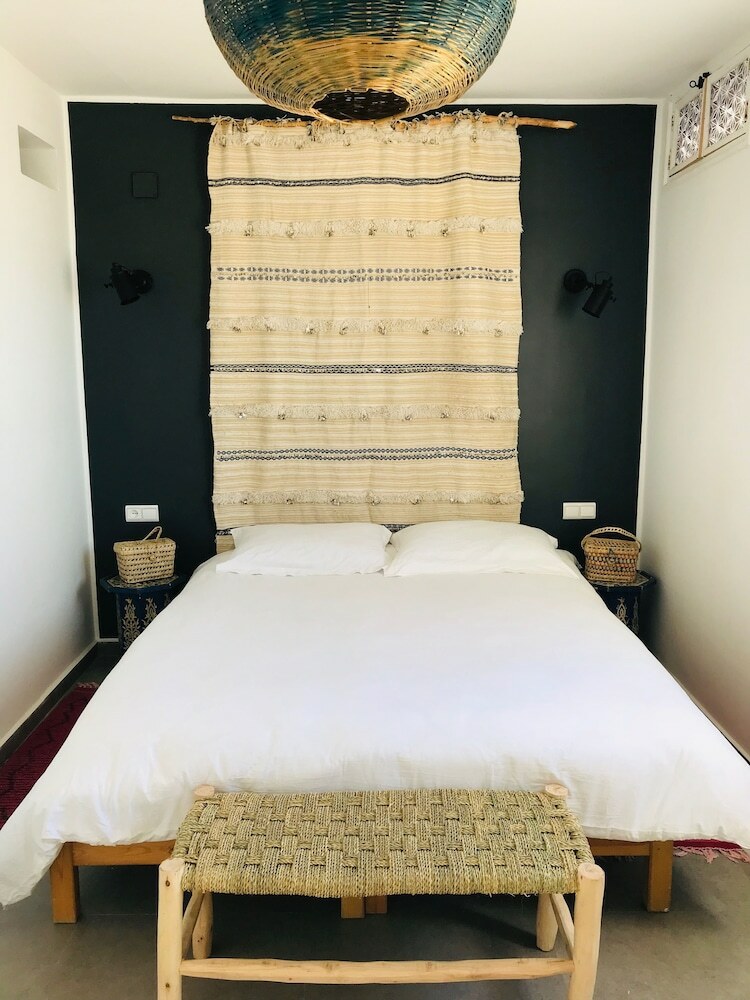 Hotel Blue Waves Surf House