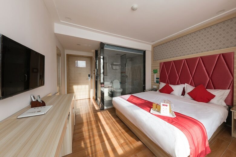 Oyo 8011 Hotel