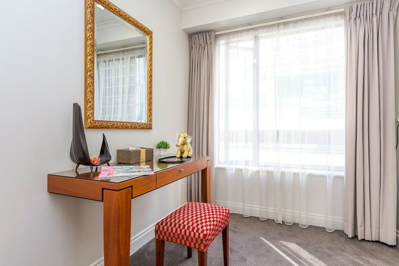 Apartment On Queen Street