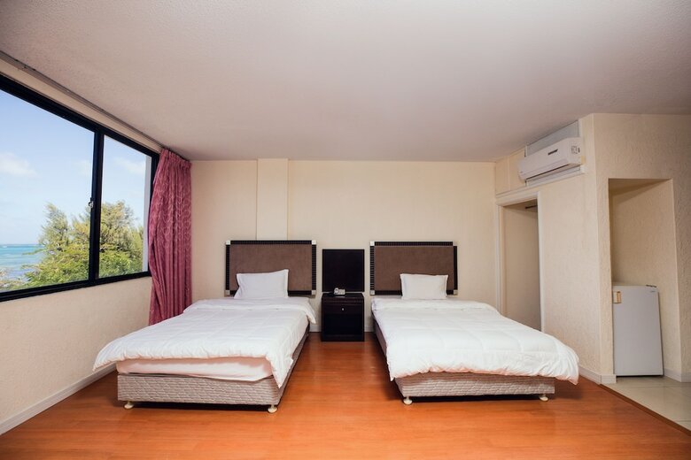 Gold Beach Hotel