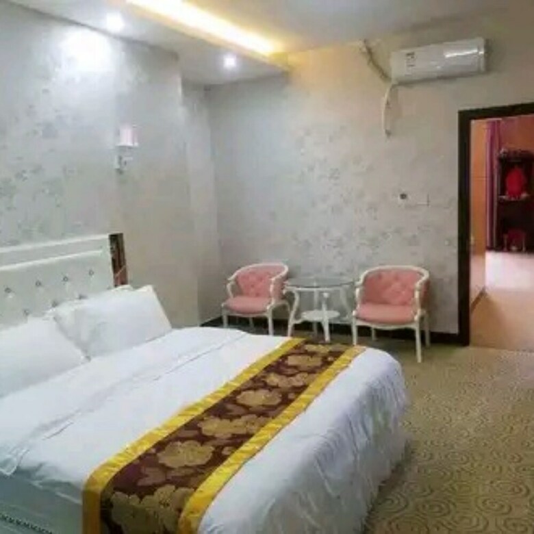 Oyo 8017 Yu Long Bay Hotel