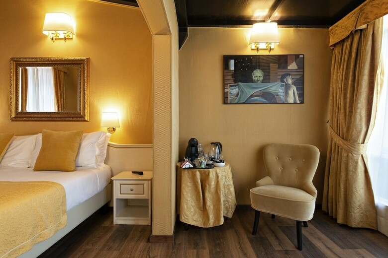 Hotel Canova Rooms In Spanish Steps