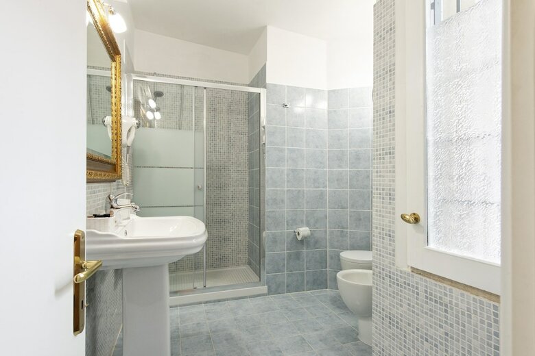 Hotel Canova Rooms In Spanish Steps