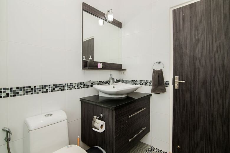 Hua Hin Pool Villa With 4 Bedrooms L27