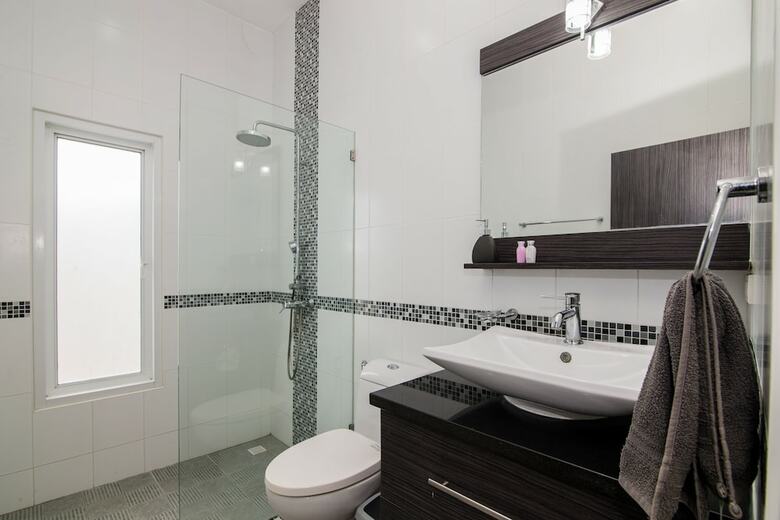 Hua Hin Pool Villa With 4 Bedrooms L27