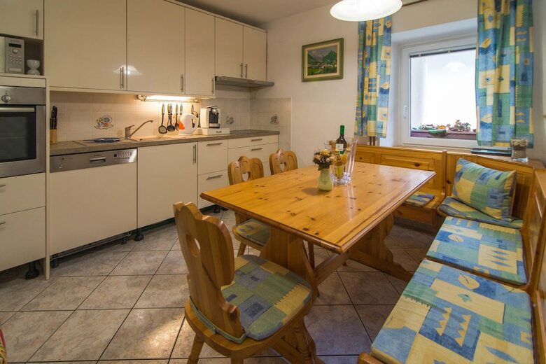 Apartments Mraki?