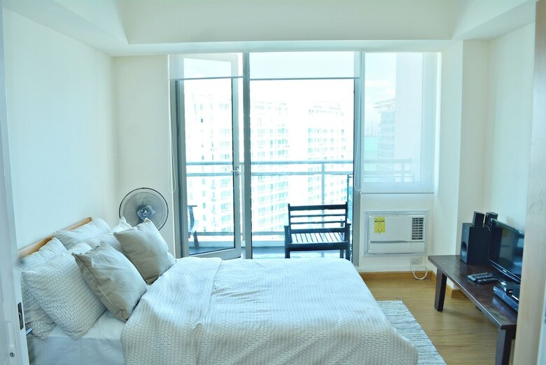 Shir Hub At Azure Urban Residences