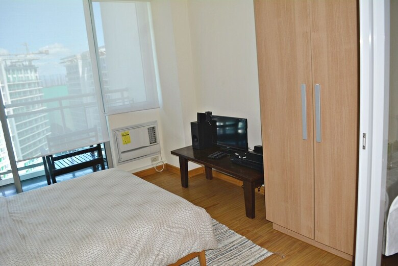 Shir Hub At Azure Urban Residences