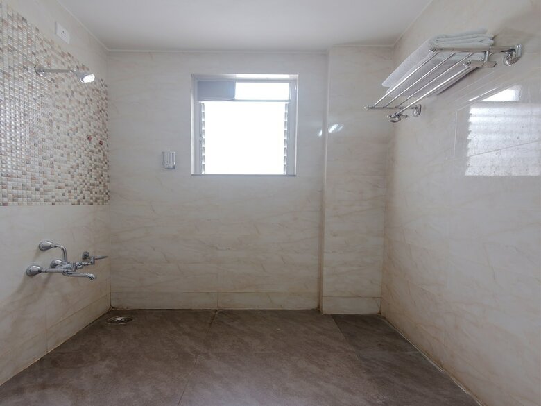 Oyo 9738 Hotel House Khas Suites