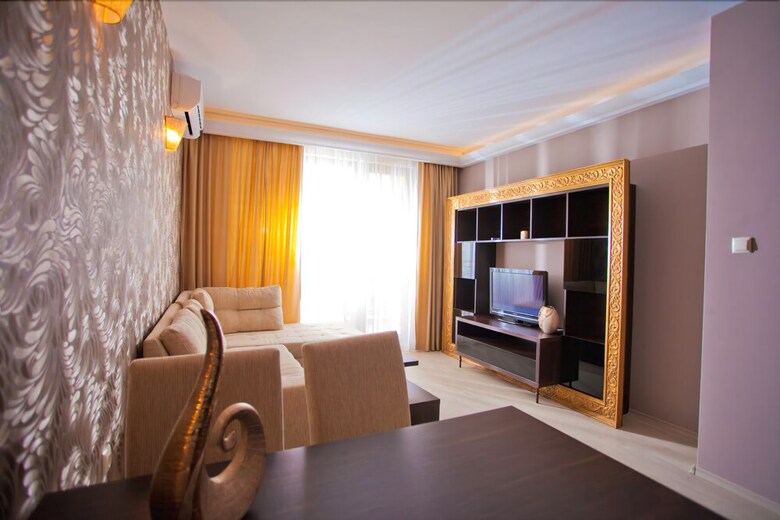 Hotel Harmony Suites 2&3
