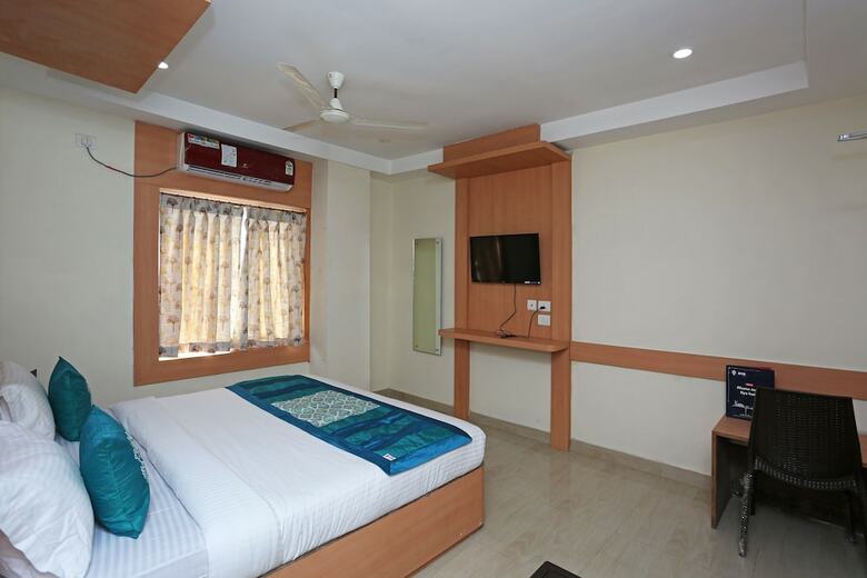 Oyo 9048 Hotel Lucifer