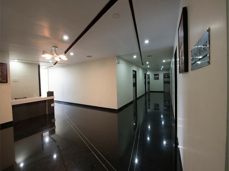 Oyo 4155 Hotel The Sudesh
