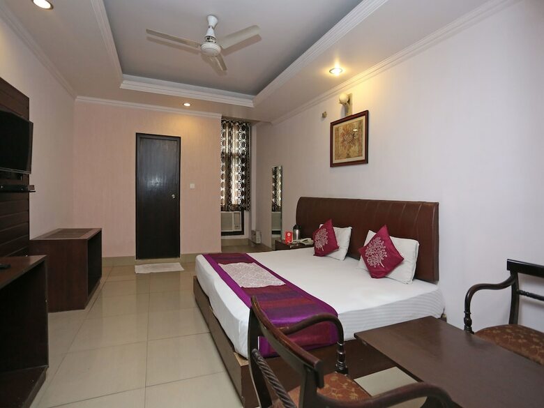 Oyo 3697 Hotel Rivieraa