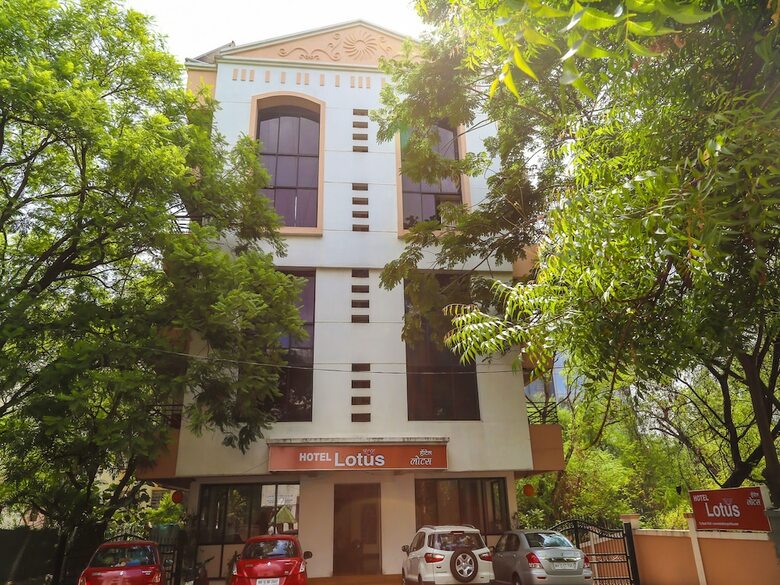 Oyo 9225 Hotel Lotus