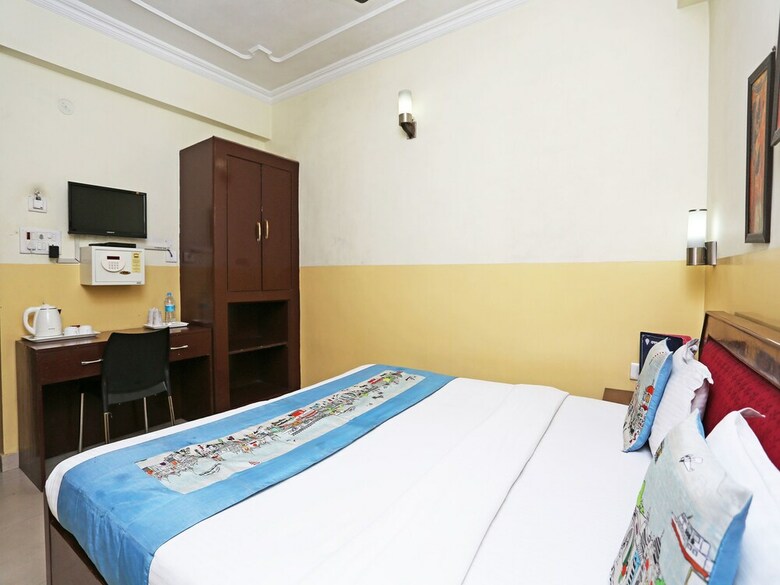 Oyo 9628 Hotel Fort