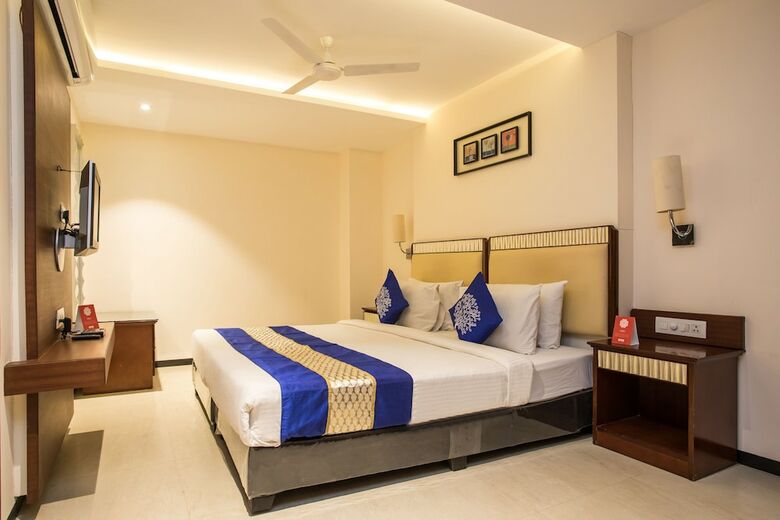 Oyo 10215 Hotel Nandi