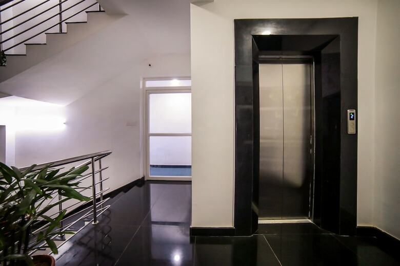 Hotel Oyo 8420 Elite Inn