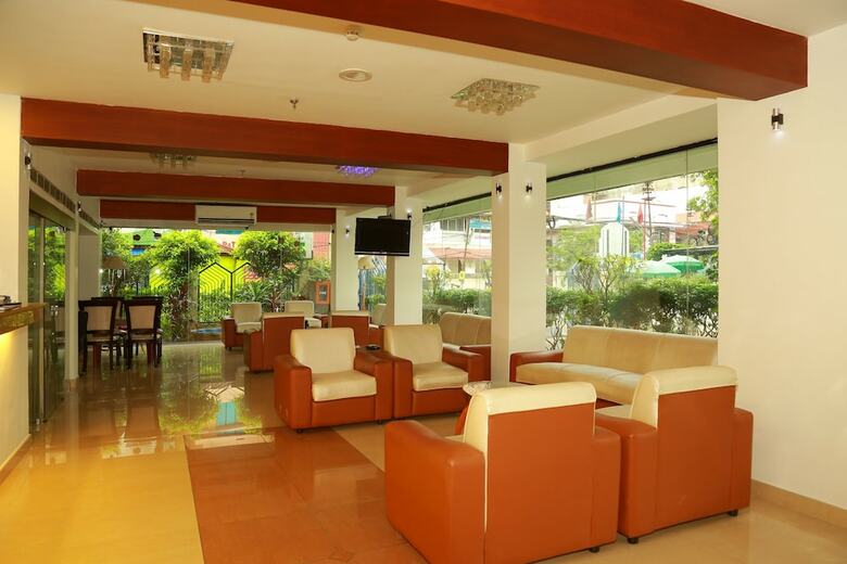 Hotel Oyo Flagship 084 Mg Road Trivandrum