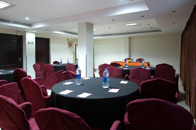 Hotel Oyo Flagship 084 Mg Road Trivandrum