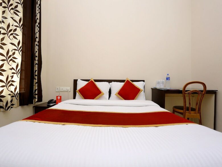 Hotel Oyo 9118 Saravana Inn