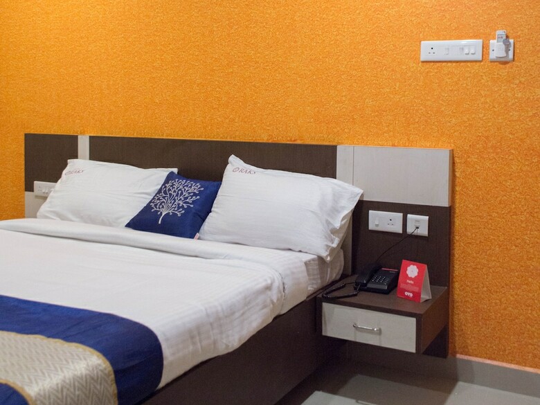Oyo 5130 Hotel Raks