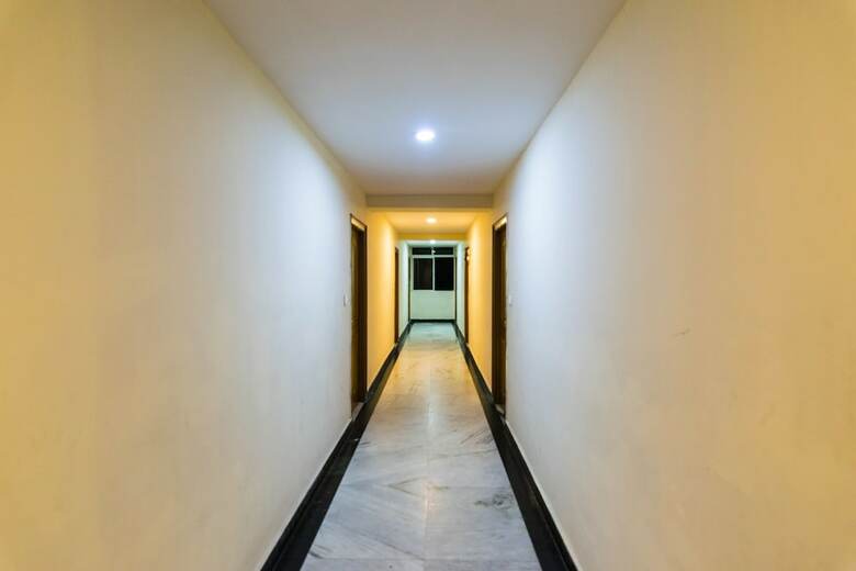 Hotel Oyo 7317 Sree Darshini