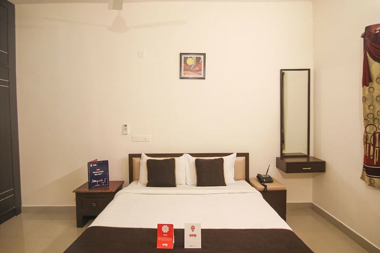 Hotel Oyo 10043 Srk Guesthouse