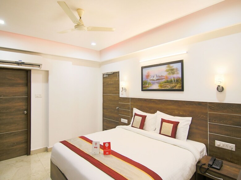 Oyo 9647 Hotel Mvv Bhavan