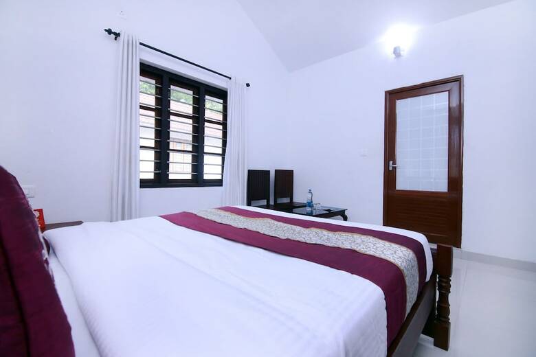 Hotel Oyo 10714 Grass Land Holidays