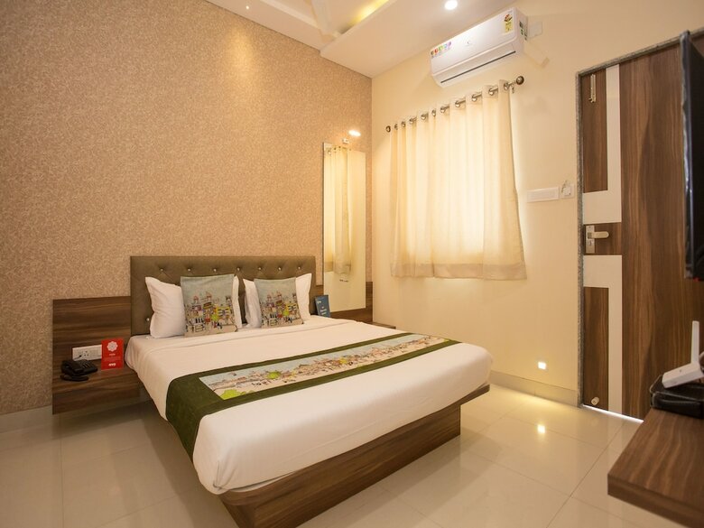 Oyo 10939 Hotel Sangam