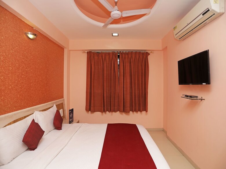 Hotel Oyo 6401 The Neelam Executive