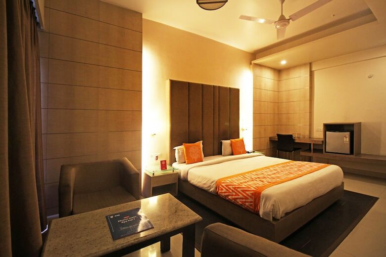 Oyo 5047 Hotel President
